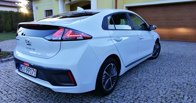 Hyundai IONIQ cena 92000 przebieg: 21000, rok produkcji 2021 z Miejska Górka małe 56